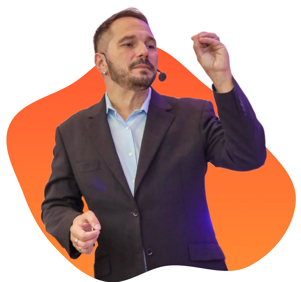 André Percia - Psicólogo e Master Trainer em PNL